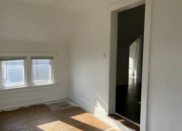 Property at 720 7th Ave N Unit 3, Fort Dodge, IA, 50501, 1 bed, 1 bath, [object Object]