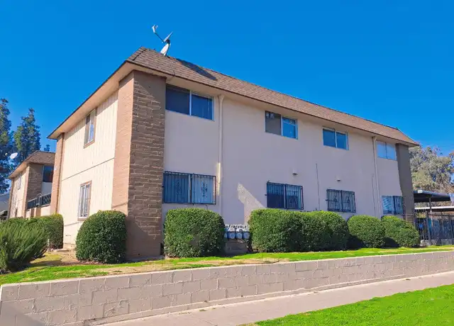 Property at 2029 E Pontiac Way Unit L, Fresno, CA, 93726, 3 beds, 1 bath, [object Object]