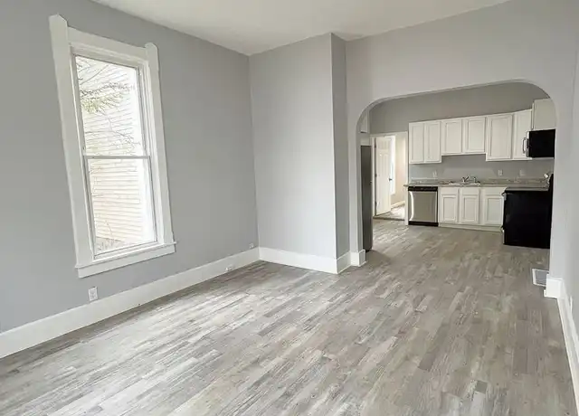 Property at 115 W College St Unit 1, Crawfordsville, IN, 47933, 2 beds, 1 bath, [object Object]