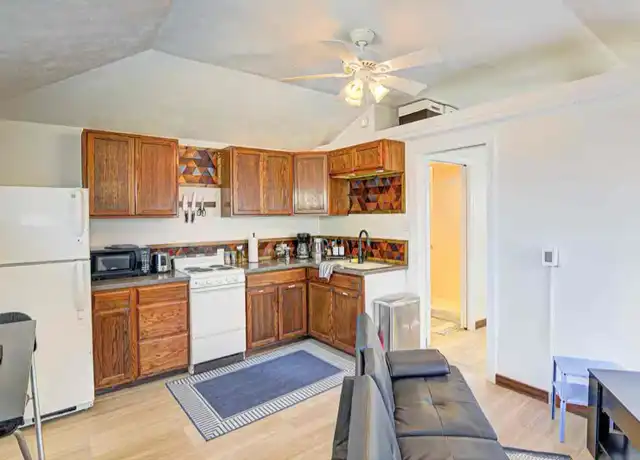 Property at 5169 Caroline Ave, Indianapolis, IN, 46205, 1 bed, 1 bath, [object Object]