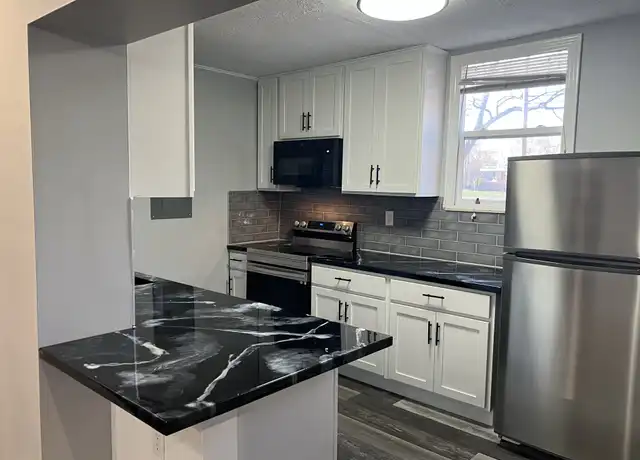 Property at 838 Oak St, Columbus, OH, 43205, 1 bed, 1 bath, [object Object]