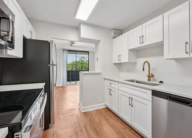 Photo of 5860 Cameron Run Ter, Alexandria, VA 22303