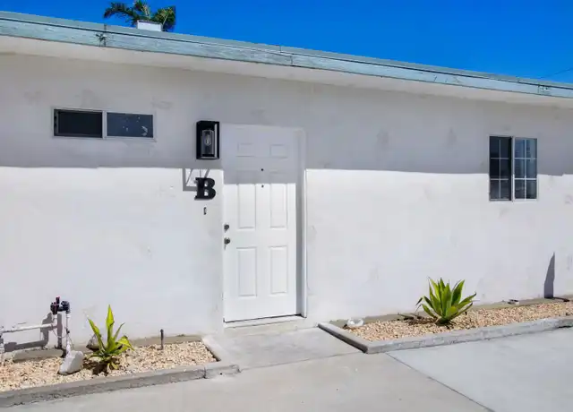 Property at 444 W Foothill Blvd Unit B, Rialto, CA, 92376, 1 bed, 1 bath, [object Object]