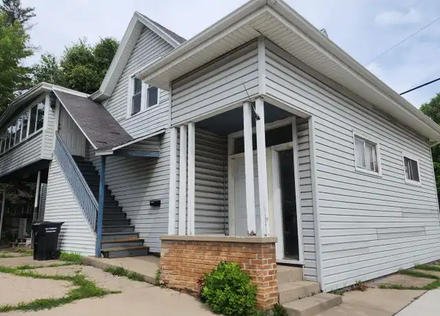 Property at 1300 W Prospect Ave, Appleton, WI, 54914, 3 beds, 1 bath, [object Object]