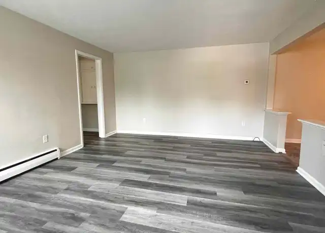 Property at 204 Old York Rd Apt 1, New Cumberland, PA, 17070, 1 bed, 1 bath, [object Object]