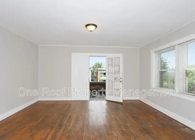 Property at 3223 E 8th St Unit 1E, Kansas City, MO, 64124, 2 beds, 1 bath, [object Object]