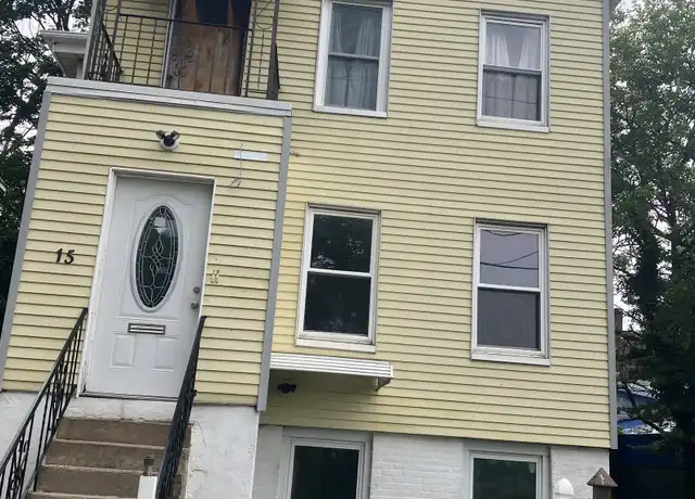 Property at 15 Walnut St Unit 1, New Haven, CT, 06511, 3 beds, 1 bath, [object Object]
