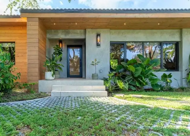 Property at 105 NW 92nd St, Miami Shores, FL, 33150, 4 beds, 3 baths, [object Object]