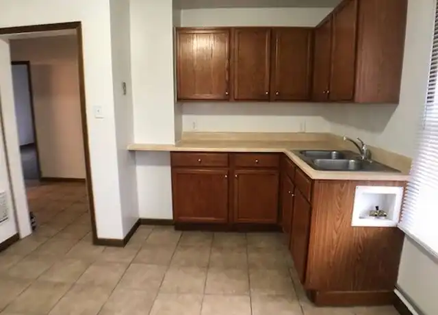 Property at 914 Broadway Unit 2, Niles, MI, 49120, 3 beds, 1 bath, [object Object]