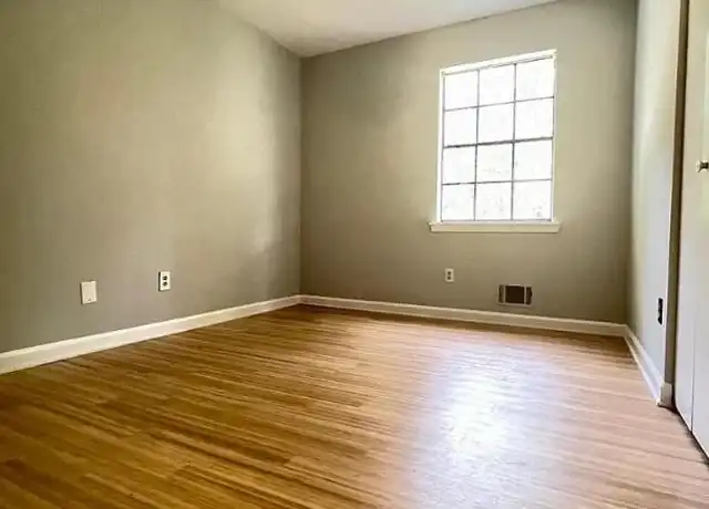 Property at 5001 Chester Ct SW, Lilburn, GA, 30047, 4 beds, 2 baths, [object Object]