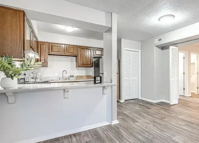 Property at Diamond Ridge Apartments - 408 Summit Ridge Dr, Oklahoma City, OK, 73114, 1-2 bed, 1-1.5 bath, [object Object]