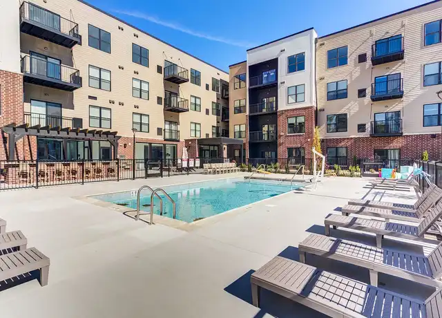 Property at Station 250 - 250 Plaza Cir, Mundelein, IL, 60060, 0-2 beds, 1-2 bath, [object Object]