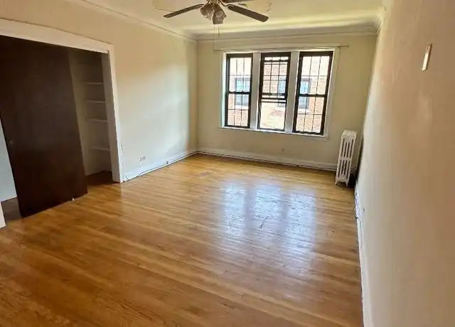 Property at 2505 W Winnemac Ave Unit 4B, Chicago, IL, 60625, 1 bed, 1 bath, [object Object]