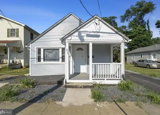 Property at 31 S Kirkwood St, Dover, DE, 19904, 3 beds, 2 baths, [object Object]