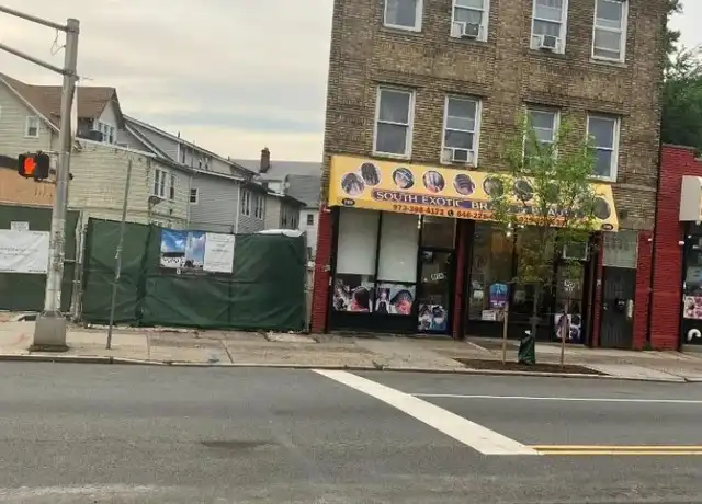 Property at 789 S Orange Ave, Newark, NJ, 07106, 2 beds, 1 bath, [object Object]