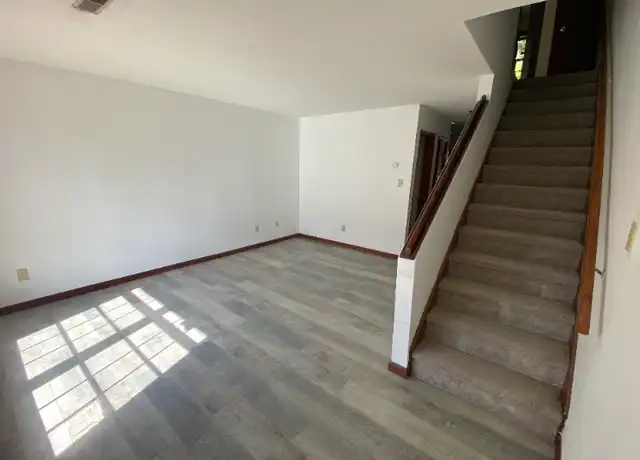 Property at 114 Colonial Ct, Summerville, SC, 29483, 2 beds, 1.5 baths, [object Object]