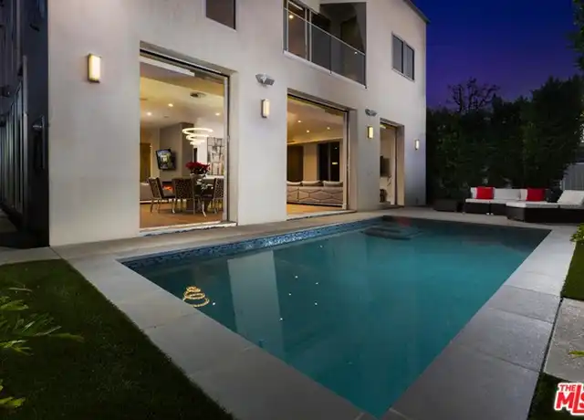 Property at 721 N Spaulding Ave, Los Angeles, CA, 90046, 5 beds, 4.5 baths, [object Object]