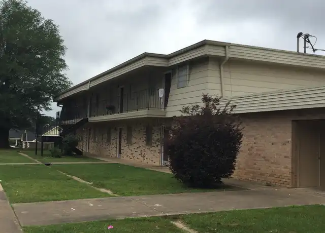 Property at 2901 E Travis St Unit B3, Marshall, TX, 75672, 2 beds, 1.5 baths, [object Object]