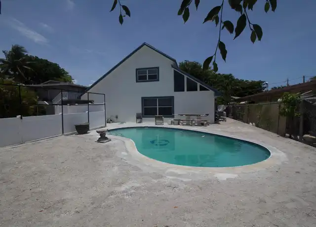 Property at 1109 Pine Dr, Pompano Beach, FL, 33060, 3 beds, 2 baths, [object Object]