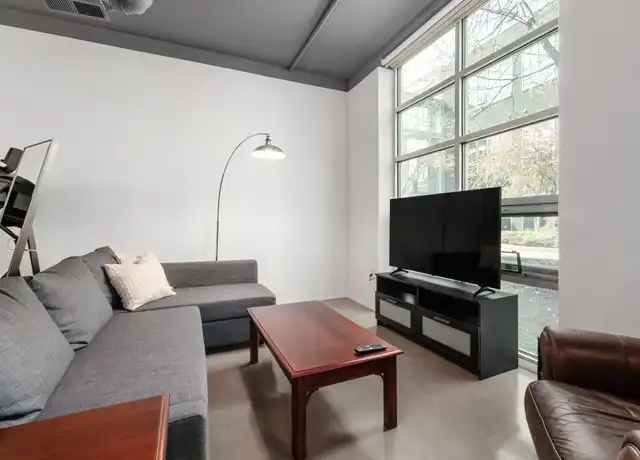 Property at 60 W Spring St Unit 102, Columbus, OH, 43215, 1 bed, 1 bath, [object Object]