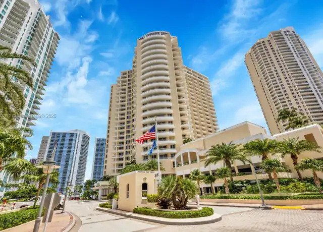 Property at 888 Brickell Key Dr #607, Miami, FL, 33131, 3 beds, 2.5 baths, [object Object]