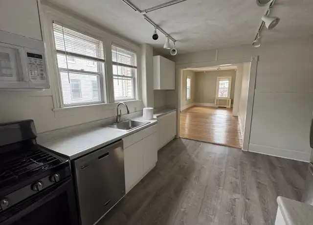 Property at 77 Boyd St Unit 1, Watertown, MA, 02472, 2 beds, 1 bath, [object Object]