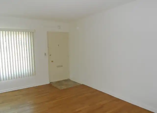 Property at 10756 Santa Monica Blvd Unit na, Los Angeles, CA, 90025, 0 beds, 1 bath, [object Object]