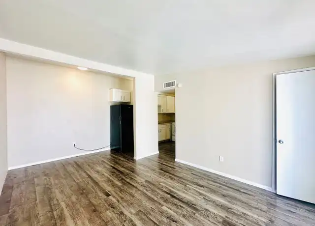 Property at 114 W Laguna St Unit Laguna114-20, Tucson, AZ, 85705, 2 beds, 1 bath, [object Object]