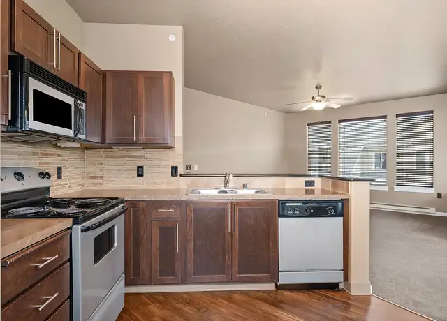 Photo of 215 S Conklin Rd, Spokane Valley, WA 99037