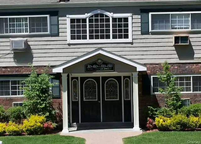 Property at 72 Mount Vernon Ave Unit B15, East Patchogue, NY, 11772, 1 bed, 1 bath, [object Object]