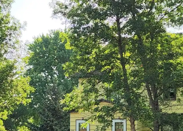 Property at 300 S Maple Unit 2, Watertown, SD, 57201, 1 bed, 1 bath, [object Object]