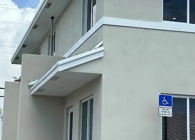 Property at 1117 NE 5th Ave, Fort Lauderdale, FL, 33304, 1 bed, 1 bath, [object Object]