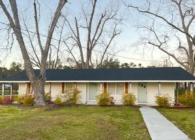 Property at 467 Pine St Unit Main, Baxley, GA, 31513, 3 beds, 1 bath, [object Object]