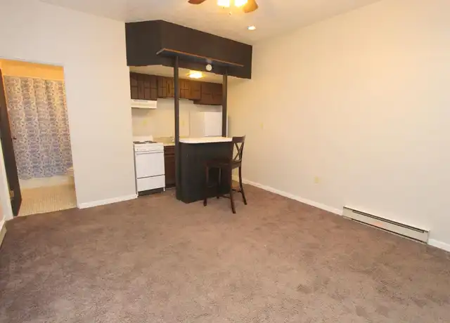 Property at 6333 Walnut St Unit 1B, Pittsburgh, PA, 15206, 0 beds, 1 bath, [object Object]