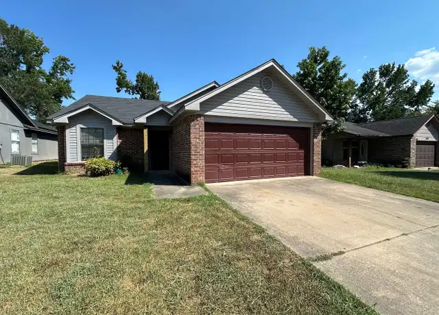Property at 2111 Timberwood Ln, Russellville, AR, 72802, 3 beds, 2 baths, [object Object]