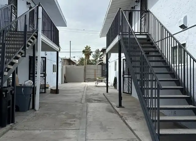 Property at 621 N 11th St Unit 4, Las Vegas, NV, 89101, 2 beds, 2 baths, [object Object]