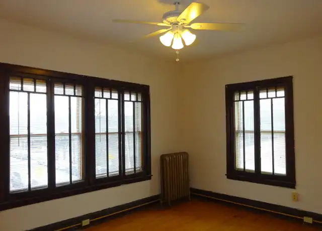 Property at 1536 La Salle Ave Unit 202, Minneapolis, MN, 55403, 1 bed, 1 bath, [object Object]