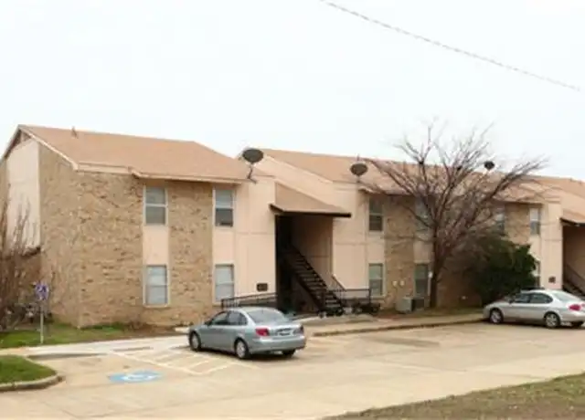 Property at 500 E 7th St, Springtown, TX, 76082, 1 bed, 1 bath, [object Object]