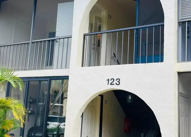 Property at 123 Lake Pine Cir Unit C2, Greenacres, FL, 33463, 2 beds, 1 bath, [object Object]