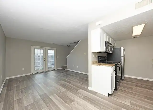 Property at Heatherstone - 6408 Six Mile Ln, Louisville, KY, 40218, 2 beds, 1.5 baths, [object Object]