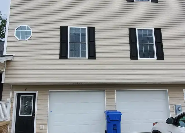 Property at 9 Kimberley St Unit 1, Staunton, VA, 24401, 2 beds, 2.5 baths, [object Object]