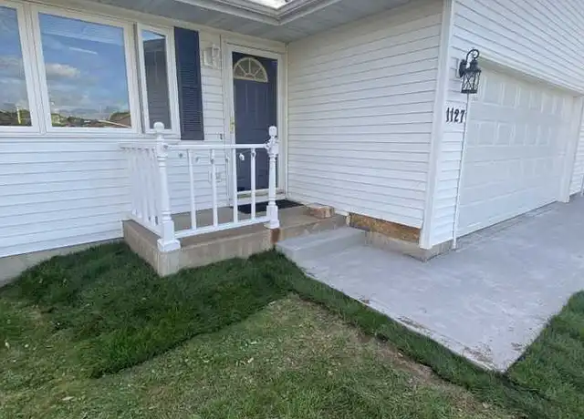 Property at 1127 Glenn Pl, Eau Claire, WI, 54703, 3 beds, 2 baths, [object Object]