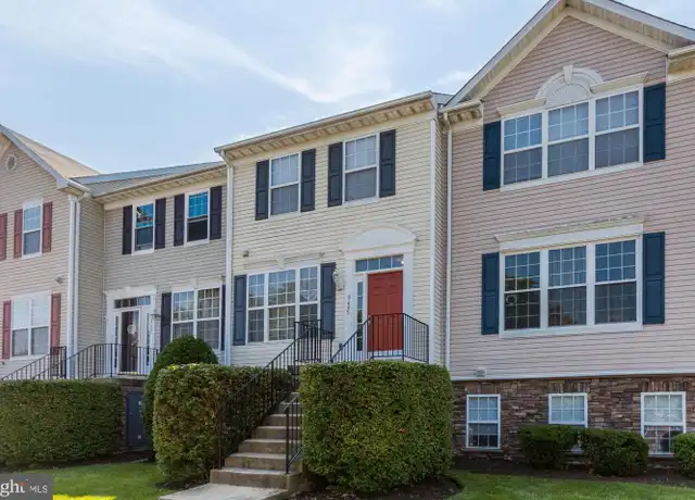 Property at 8605 Willow Leaf Ln, Odenton, MD, 21113, 2 beds, 2.5 baths, [object Object]