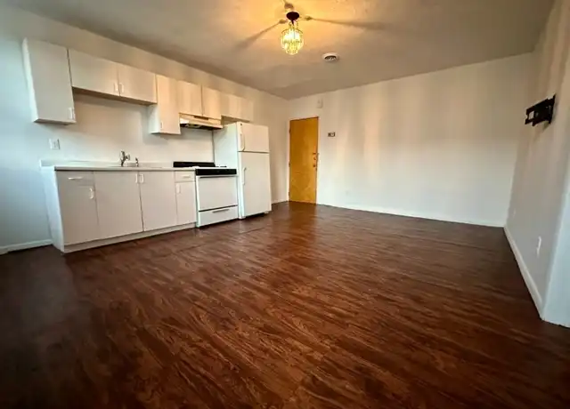 Property at 530 Valley Brook Ave, Lyndhurst, NJ, 07071, 1 bed, 1 bath, [object Object]