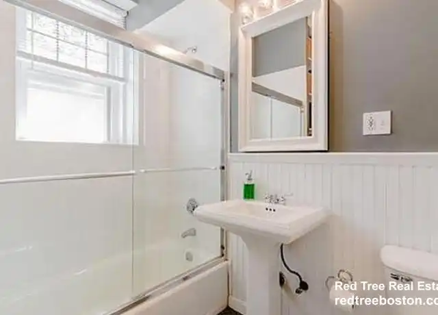 Property at 2001 Commonwealth Ave #1, Brighton, MA, 02135, 1 bed, 1 bath, [object Object]