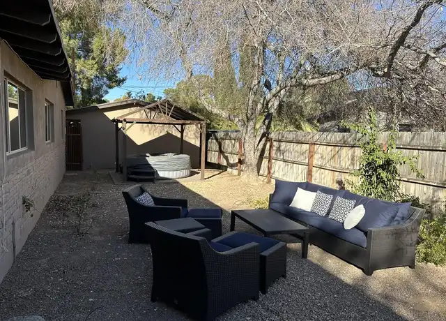 Property at 2641 E Fort Lowell Rd, Tucson, AZ, 85716, 2 beds, 1 bath, [object Object]