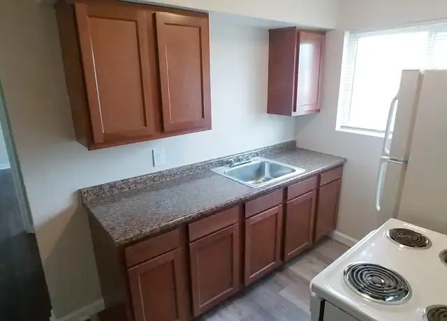 Property at 7159 Eastlawn Dr Apt 1, Cincinnati, OH, 45237, 1 bed, 1 bath, [object Object]