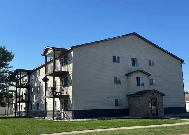Property at 1650 33rd Ave S Unit 105, Fargo, ND, 58104, 1 bed, 1 bath, [object Object]