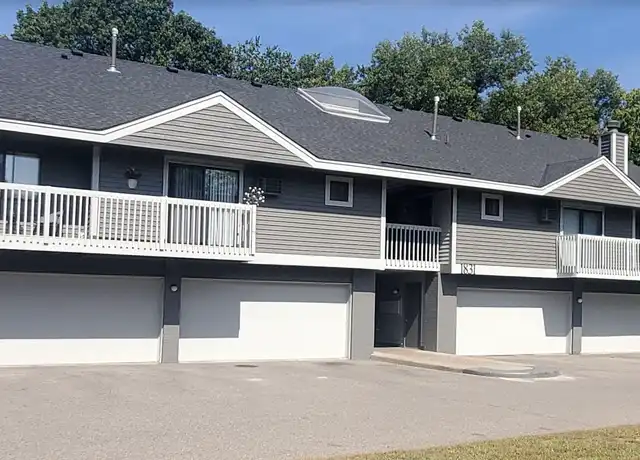 Property at 1821 Trailway Dr Unit 3, Eagan, MN, 55122, 2 beds, 1.5 baths, [object Object]