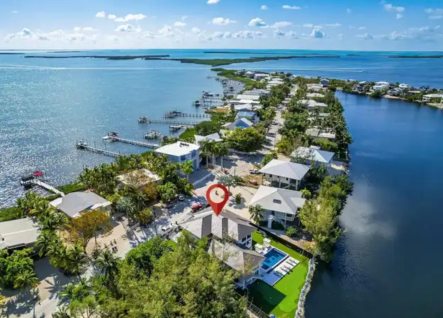 Property at 32 N Bounty Ln Unit 32, Key Largo, FL, 33037, 5 beds, 5 baths, [object Object]